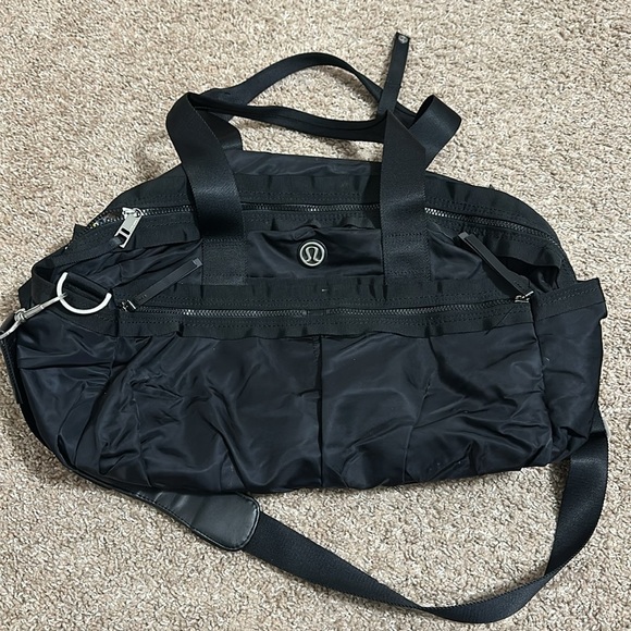 Lululemon - Picture 2 of 10